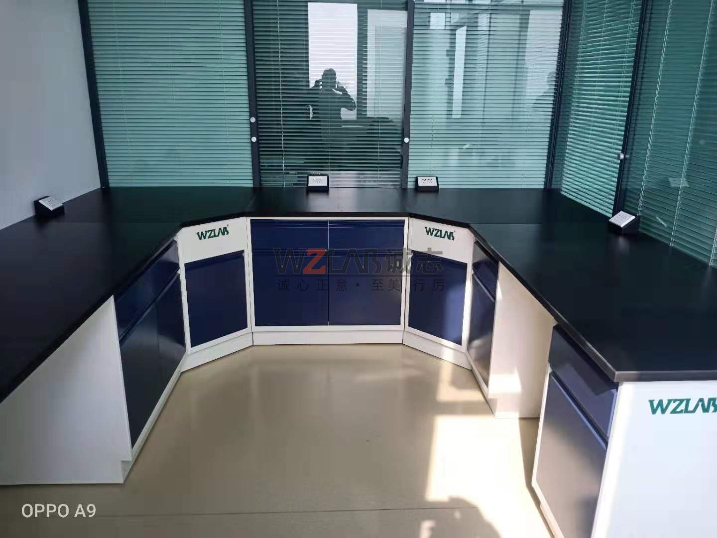 河南理工大學(xué)實(shí)驗(yàn)臺(tái)安裝項(xiàng)目